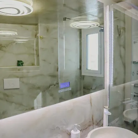 Aura Celestia Kavála