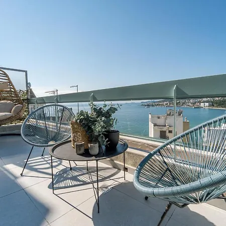 Aura Celestia * Kavála