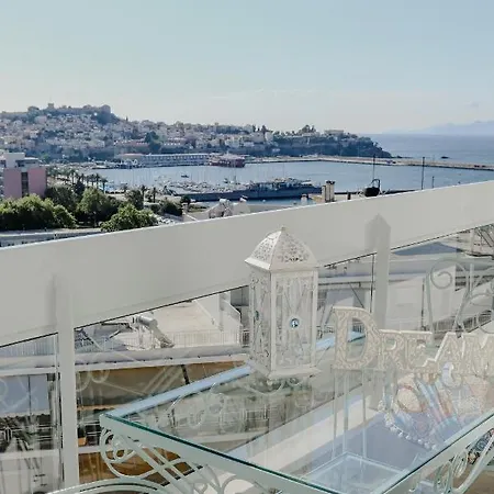 Aura Celestia 아파트